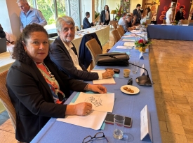 De gauche à droite : Mme Rozanna ROY; 1ère vice-présidente et M. Patrick OLLIVAUD; 4ème vice-président.