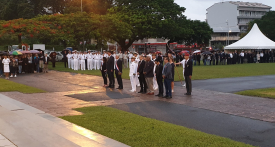 "Dawn Service" de l'Anzac Day Day le lundi 25 avril au Monument aux morts à Nouméa.