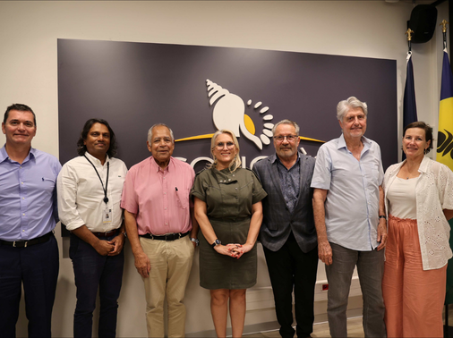 Visite de courtoisie du président Jean-Louis d'Anglebermes à madame la présidente du congrès de la Nouvelle-Calédonie.