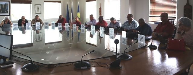 Conseillers, membres de la CEAI et de la CSPS.