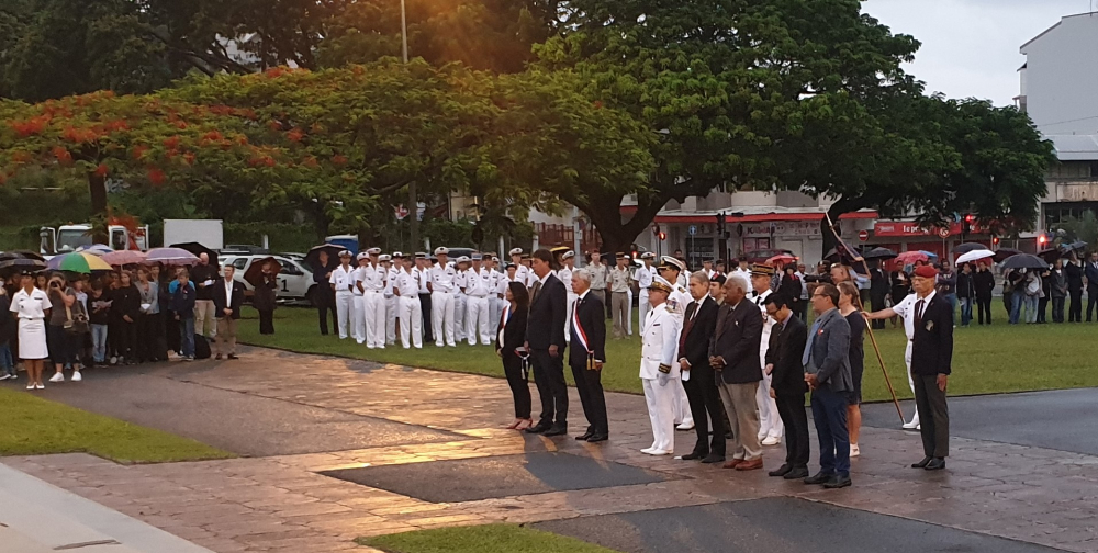 "Dawn Service" de l'Anzac Day Day le lundi 25 avril au Monument aux morts à Nouméa.