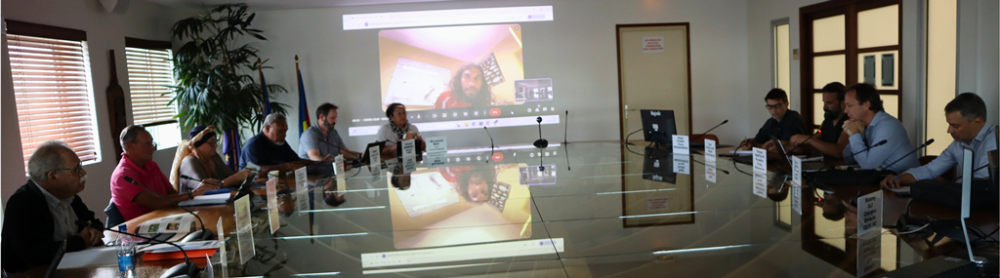 Conseillers en présentiel et en visioconférence.