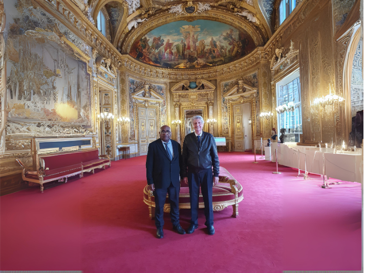 Monsieur le sénateur Robert Xowié et Patrick Ollivaud, 4ème vice-président du CESE-NC