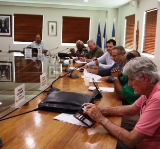 Le Président et les membres du Bureau du CESE-NC.