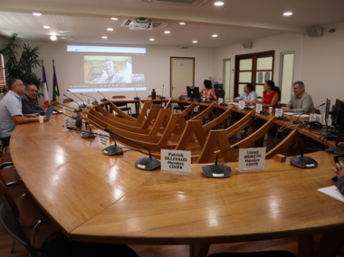 Membres de la CDEFB.